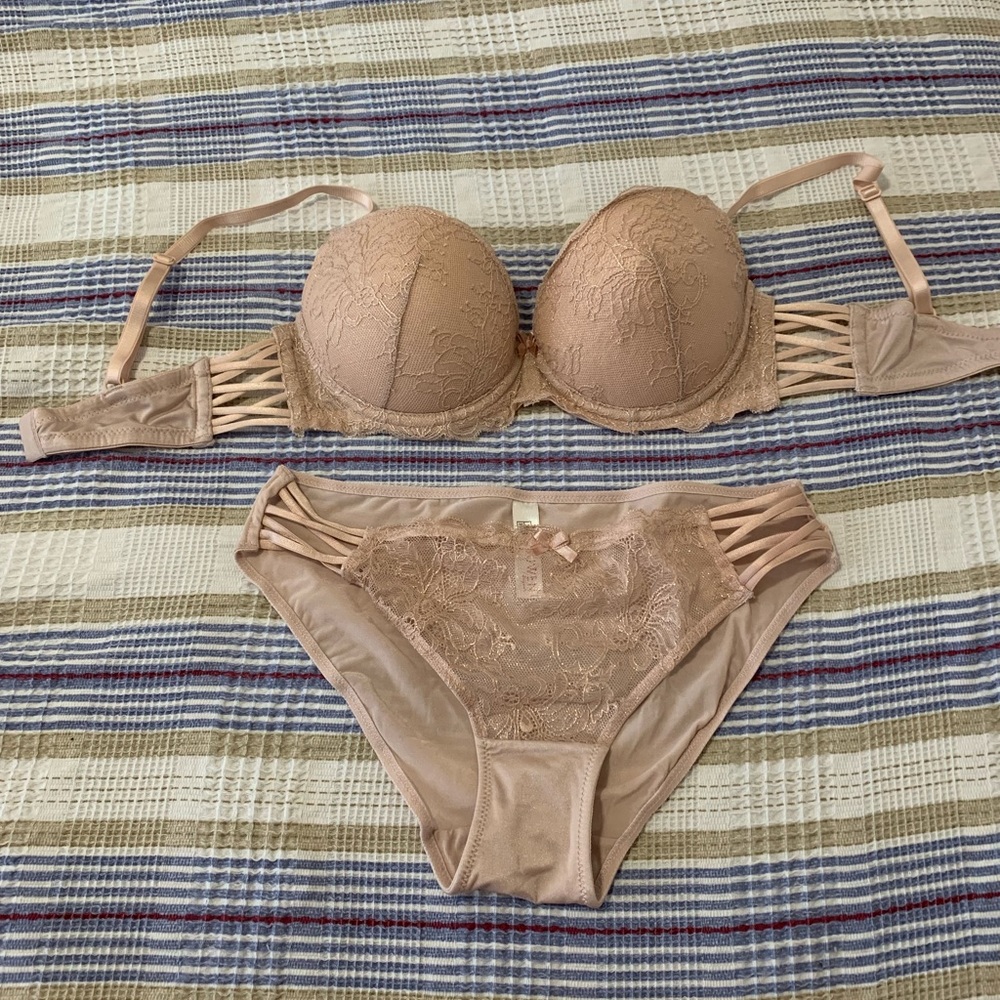 Lingerie set